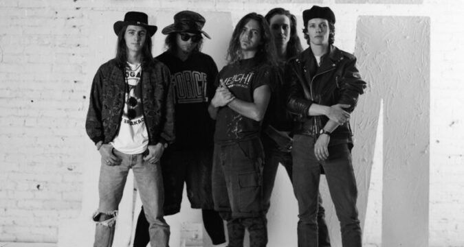 NEW ALBUM : Pearl Jam Celebrates the 30th Anniversary of ‘Ten’ & the 25th Anniversary of ‘No Code’