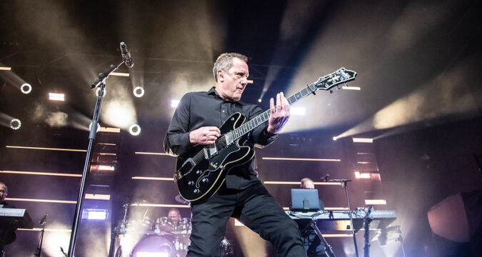 CONCERT REVIEW : Orchestral Manoeuvres in the Dark – o2 Academy Glasgow 1st Nov 2021