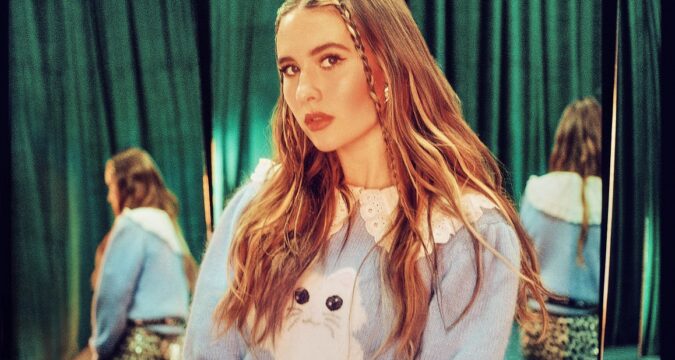 NEW SINGLE : Breakout Star MIMI WEBB Releases New Single & Music Video “House On Fire”