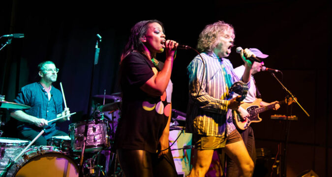 CONCERT REVIEW : !!! (Chk Chk Chk) – CCA Glasgow 6th October 2022