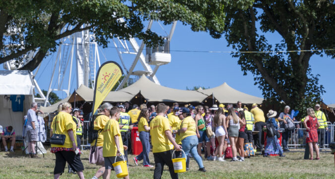 FESTIVAL REVIEW : LETS ROCK AND PARTY at the PALACE LINLITHGOW 10th & 11th August 2024