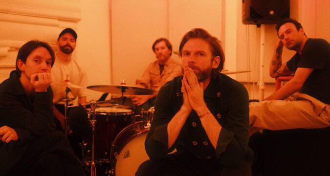 ALBUM REVIEW :: EVERYONE SAYS HI – EVERYONE SAYS HI