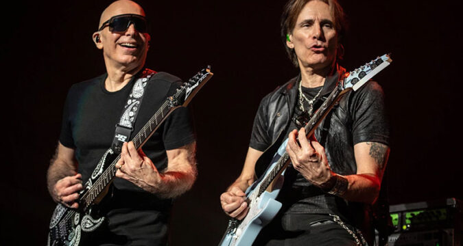 TOUR NEWS : SATCHVAI Band featuring Joe Satriani and Steve Vai sell out concerts in York and London