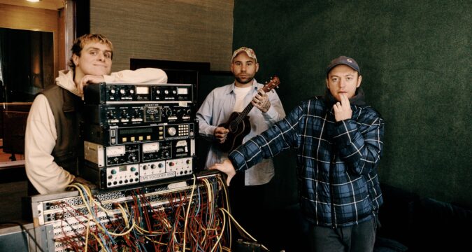 TOUR NEWS : Australian trio DMA’S embark next week on their UK tour to celebrate the tenth anniversary of their debut album Hills End.