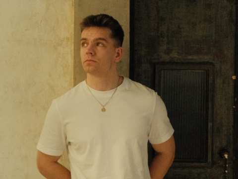 NEW SINGLE : Felix Green has today released his second single, Forgot To Love You, from his forthcoming debut EP to be released in the autumn.
