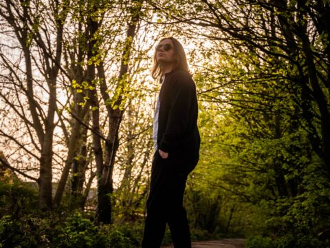 NEW ALBUM : Mega streaming indie star announces intimate Scottish shows!