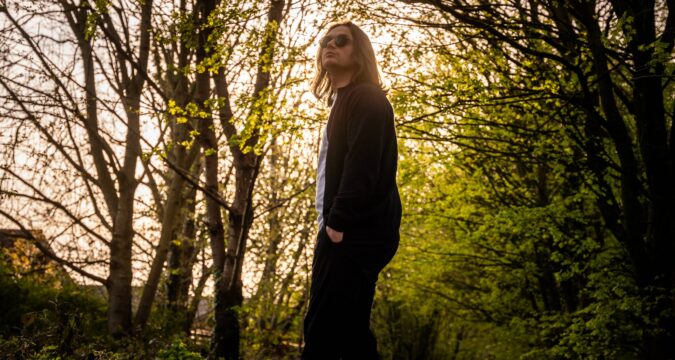 NEW ALBUM : Mega streaming indie star announces intimate Scottish shows!
