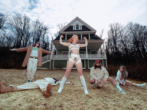 NEW ALBUM : WET LEG announce ‘moisturizer (deluxe)’ expanded set will be released July 10th
