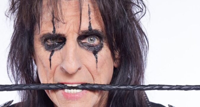 NEW BOOK : Alice Cooper Announces Special Guest Hosts for UK Book Tour
