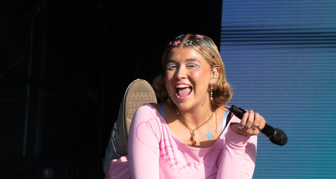 INTERVIEW : Caity Baser – The Artist Who Treats Every Show Like a Test Run (TRNSMT FESTIVAL 2026)