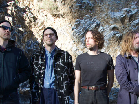 NEW SINGLE : Razorlight release unheard version of Number 1 hit ‘Lost In America’