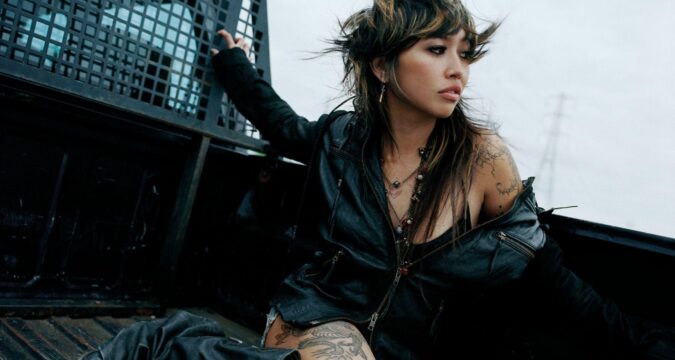 NEW SINGLE : Following a premier and interview this evening with Zane Lowe at Apple’s New Music Daily, Beabadoobee has released Switchblade, the second single from her forthcoming new album, Pylon, to be released via Dirty Hit and Interscope Records on 18 September.
