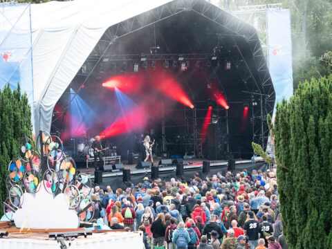 FESTIVAL REVIEW : Belladrum 2026, Day One: Threatening Skies, Restless Guitars and a Homecoming to Remember