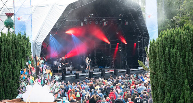 FESTIVAL REVIEW : Belladrum 2026, Day One: Threatening Skies, Restless Guitars and a Homecoming to Remember
